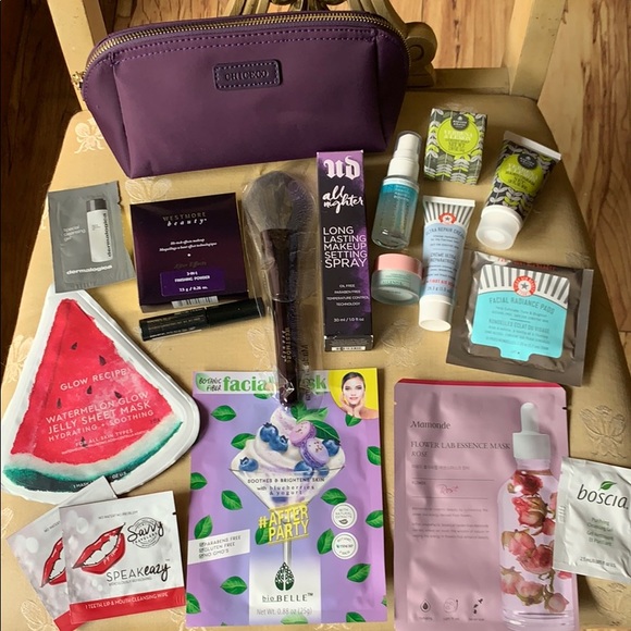 Other - NWOT beauty bundle with purple makeup bag